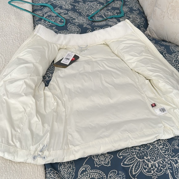 NWT VINEYARD VINES WHITE VEST - MEDIUM - Picture 11 of 13